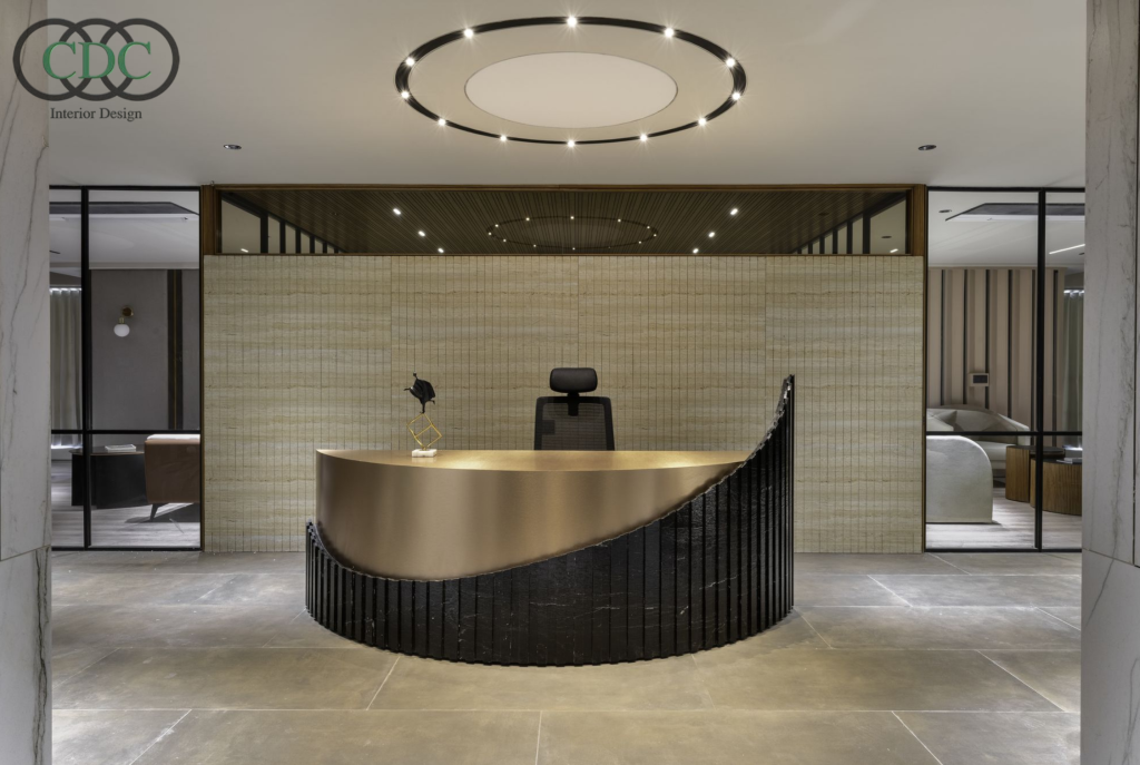 Khu vực lễ tân trung tâm tiếng anh